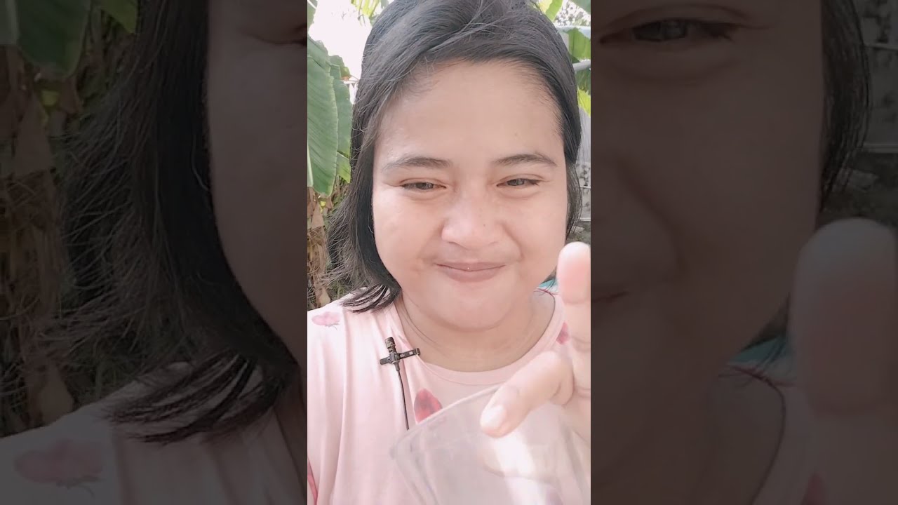 makan beras mentah di pemandangan pagi hari