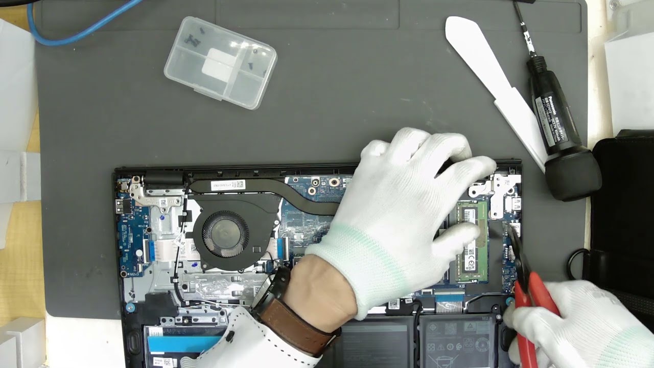 DELL Inspiron 15 3520 ヒンジ Hinge 分解 Disassembly