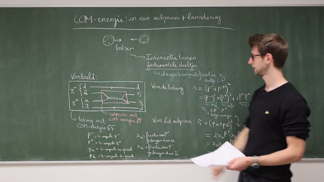 Fysica - Subatomaire fysica - COM-energie: in een subproces + benadering