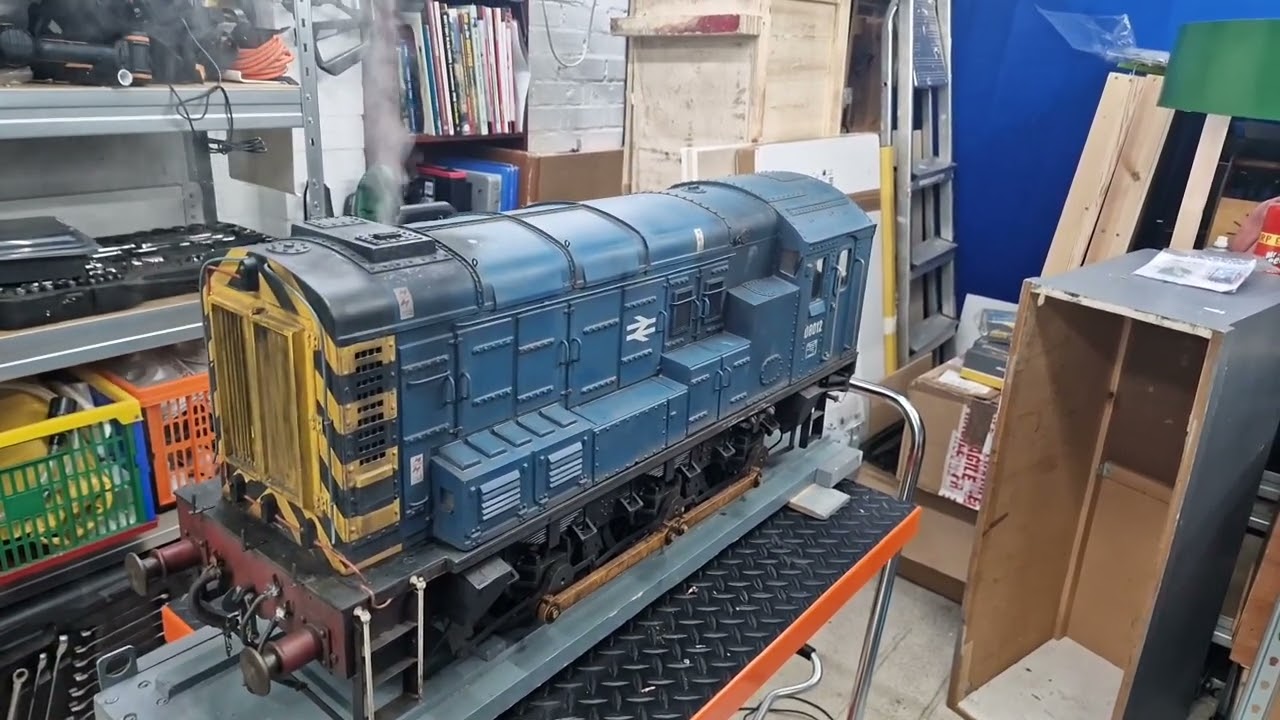5 inch gauge class 08 with engineman dcc sound and Fosworks controller system.