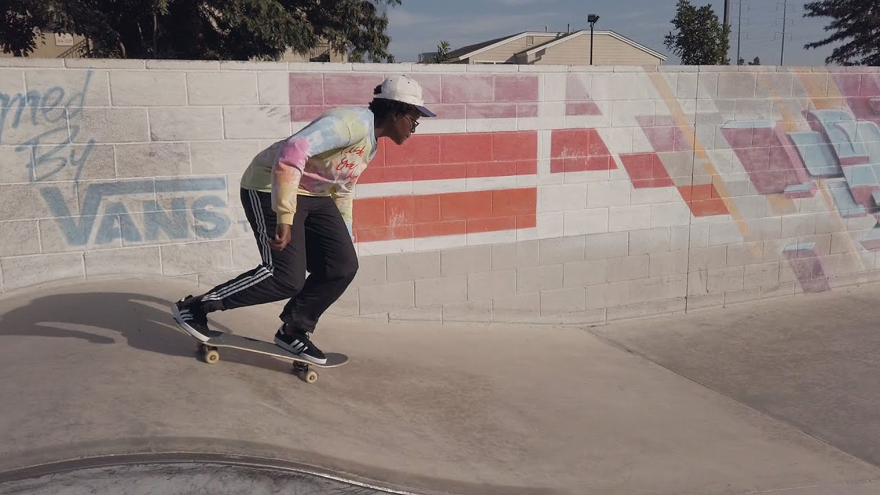 Vans 'Off The Wall' Skatepark - IS IT SAFE? | Girls/Queer Skateboarding LA