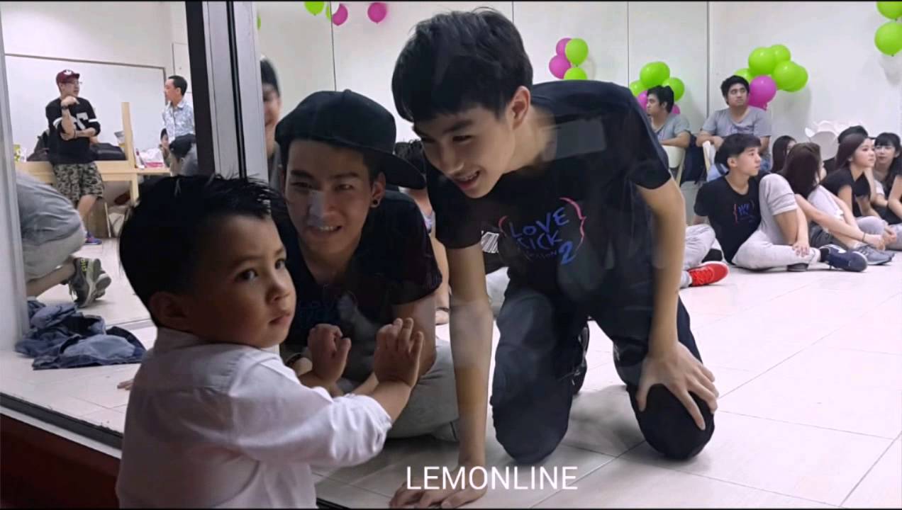 150258 บอมแบมบ์ คิมมิน เล่นกับน้องชายแบงค์