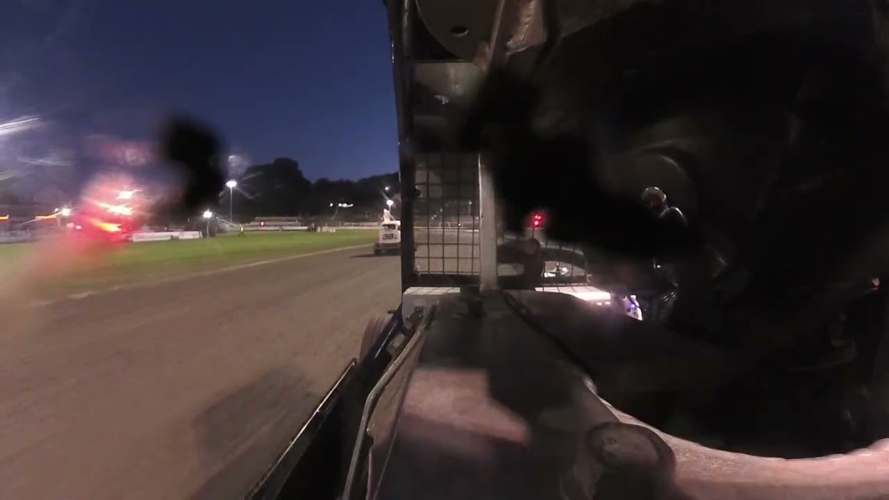 Paradise valley speedway Race 2