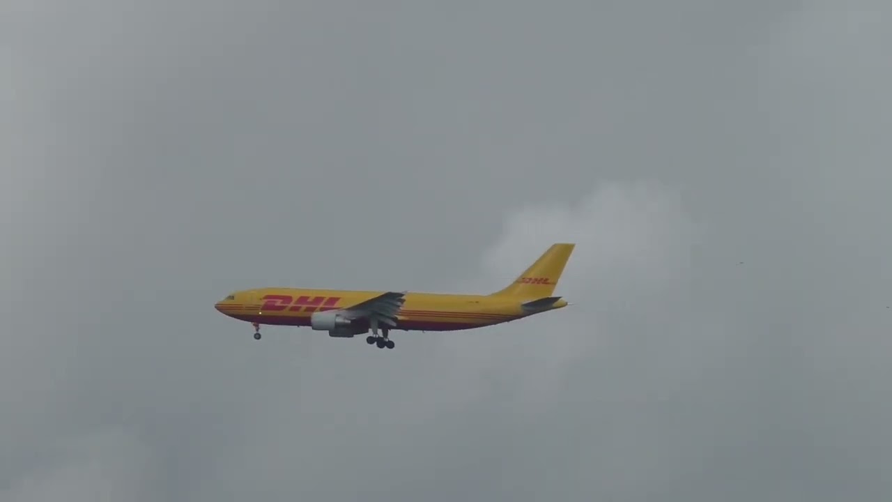 Frankfurt Airport Planespotting 🛩️ (DHL Cargo A300) 