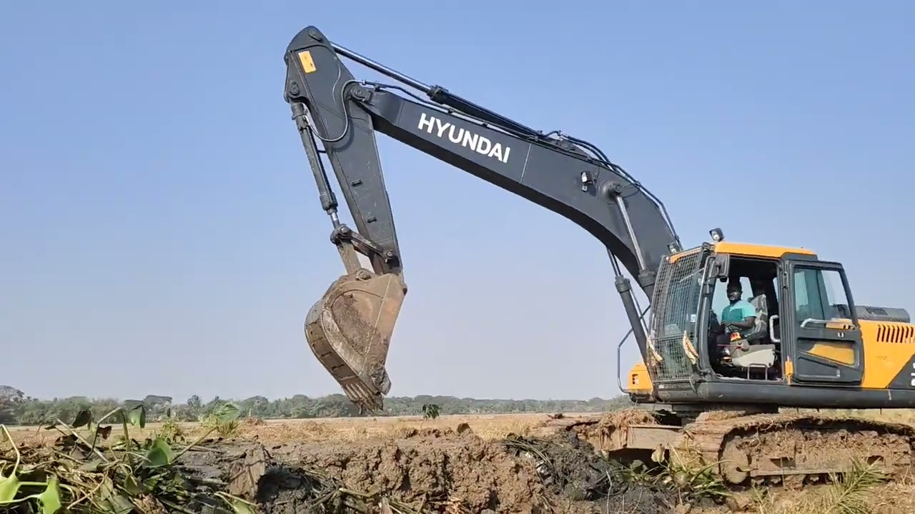 New Hyundai Excavator Mechine Working Ceanal Dressing Local Area  2026