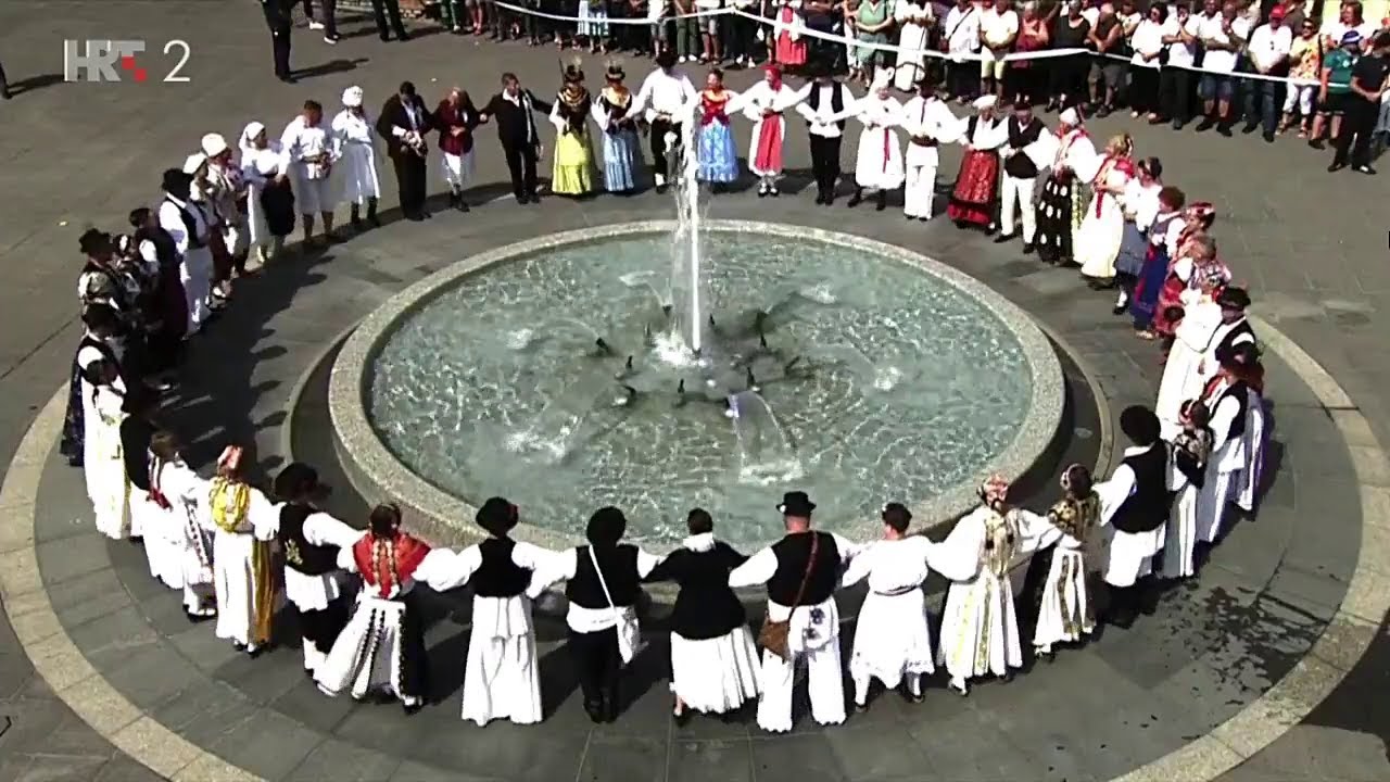 56. Đakovački vezovi - Šokačko kolo.