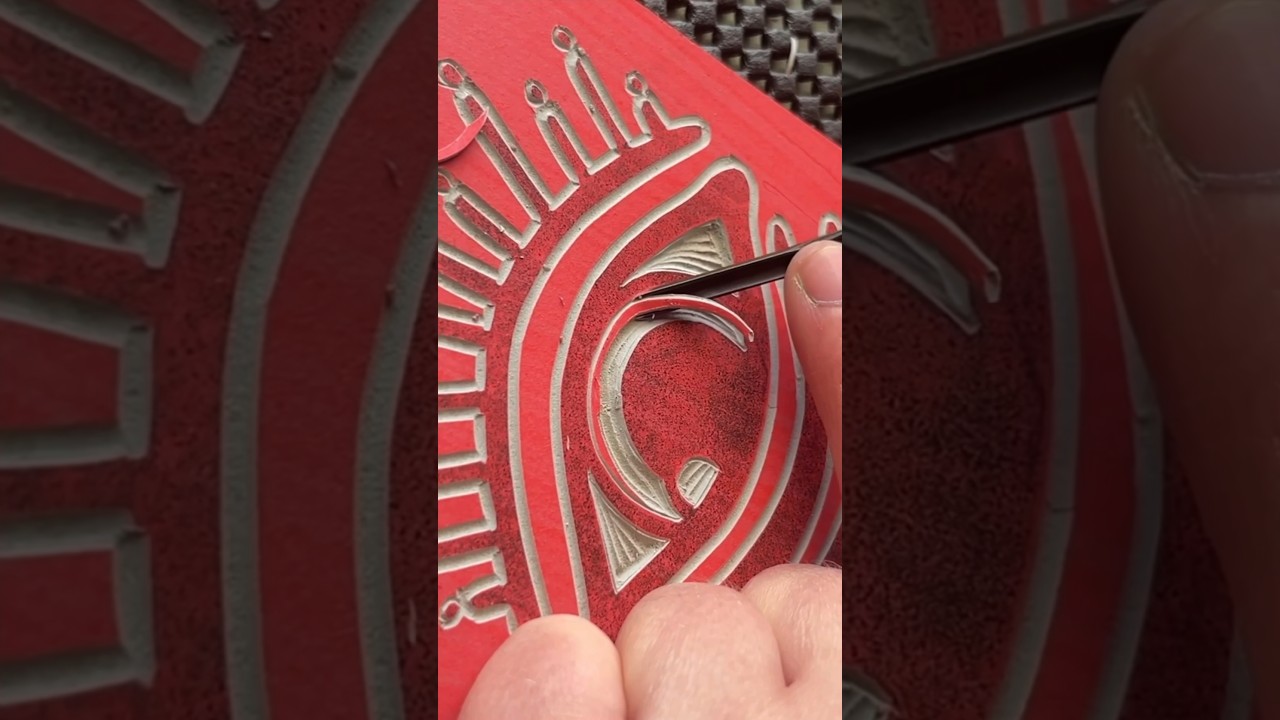 Painting a linocut print with watercolor 👁️❤️ #oddlysatisfying #linocut #printmaking #artist