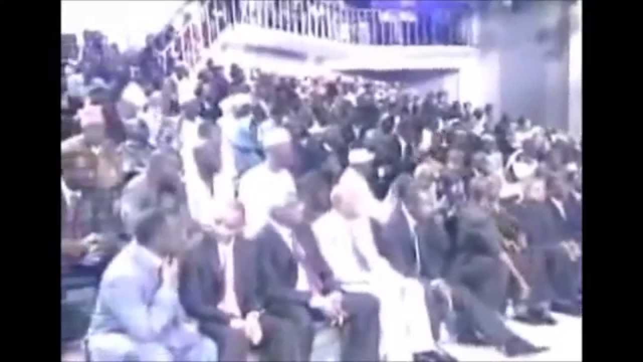 Le Vrai Crocodile du botswanga (Dadis Camara)