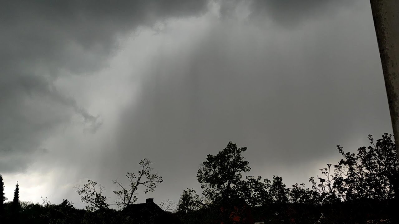 Starker Graupel & Schneeschauer im April in Ingolstadt mit Sirenen Heulen am 18.04.2024