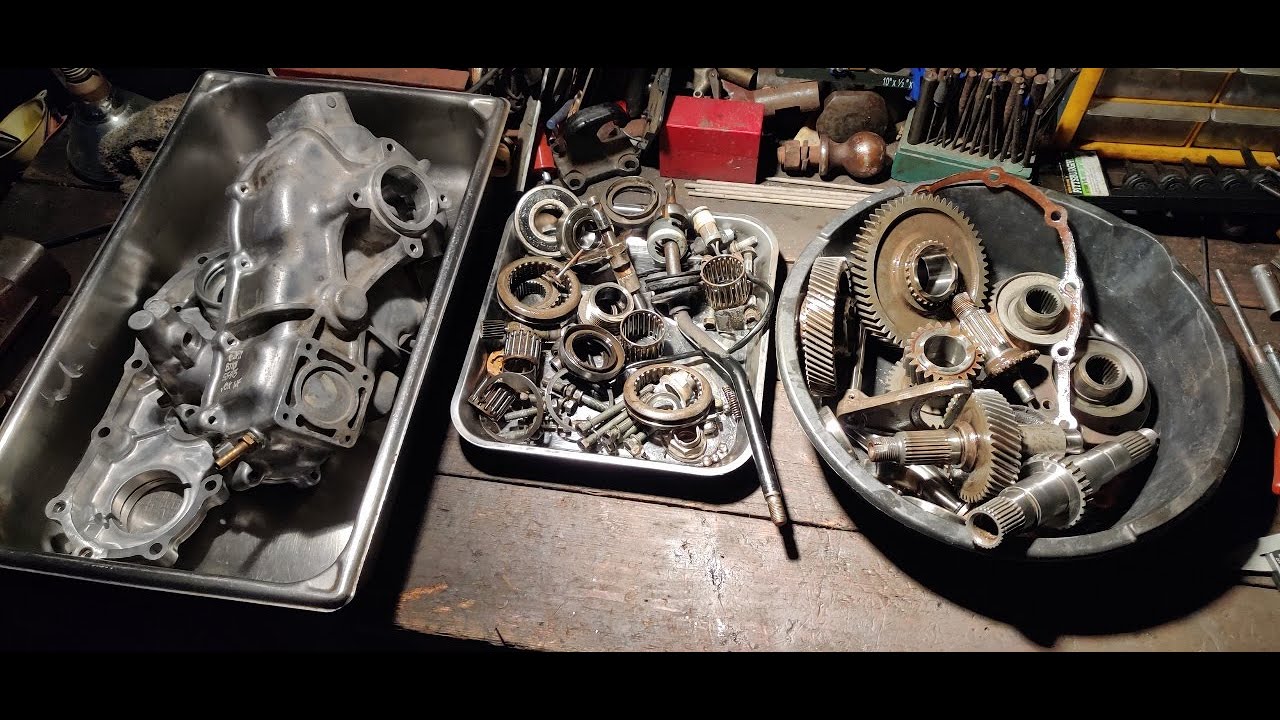 DIY Samurai Transfer Case Rebuild -The Teardown- 