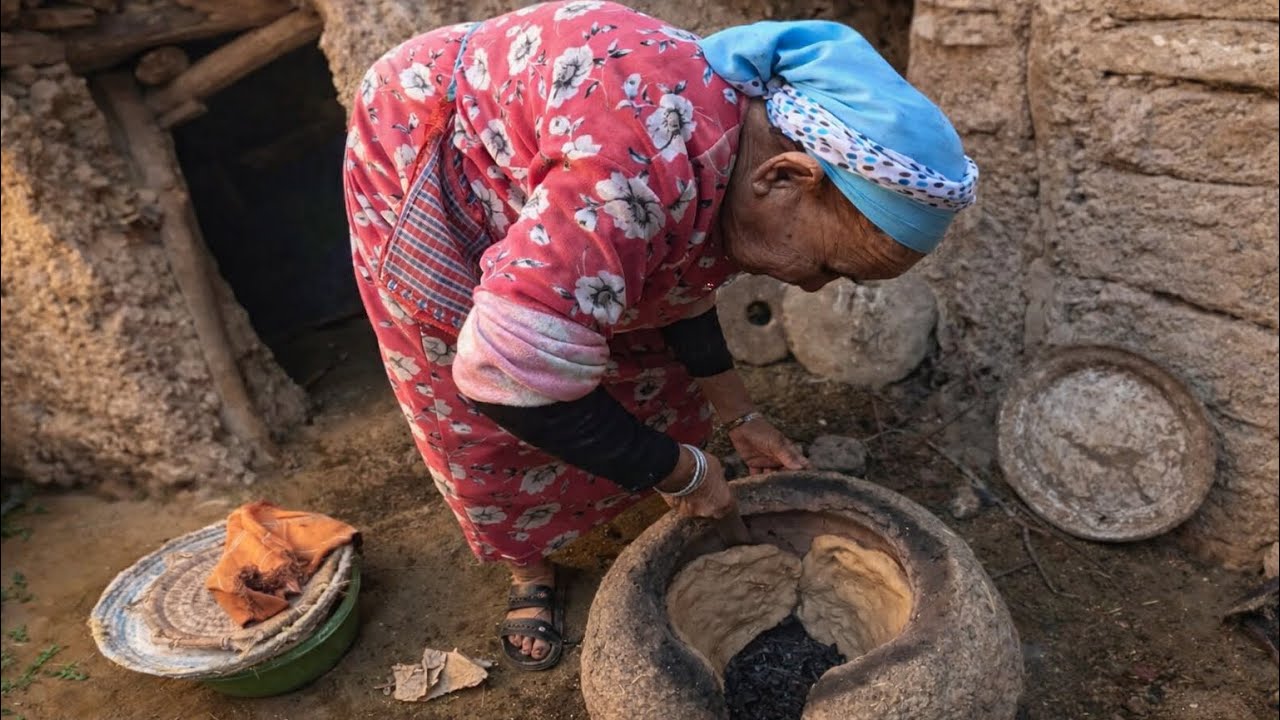 حياة البادية، اعدت لي جدتي 👵الخبزة الامازيغية (تانورت)😍