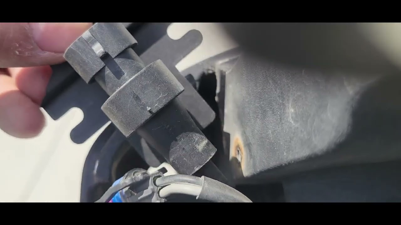 CHANGING AMBIENT TEMPERATURE SENSOR (2017) CASCADIA