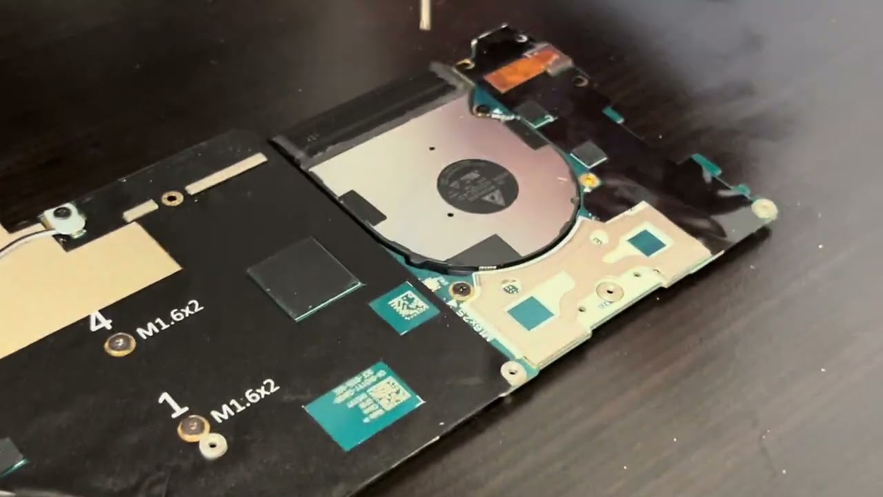 Dell XPS 13 7390 laptop. How to take apart, fix, repair upgrade: memory, SSD Motherboard LCD Battery