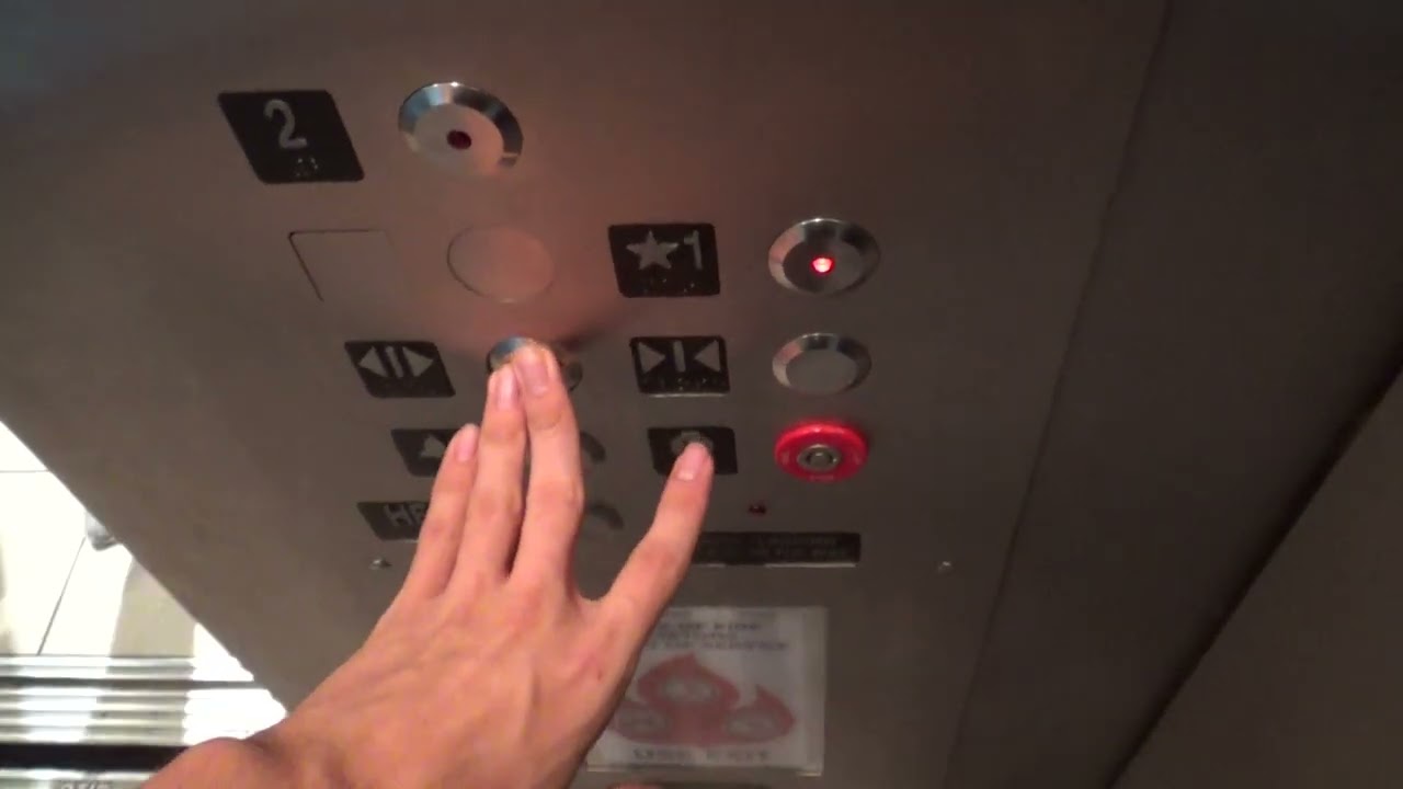 Otis (m.b. Kone) Hydraulic Scenic Elevator @ Countryside Mall, Clearwater FL