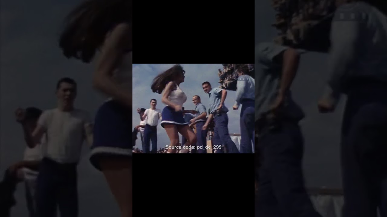 Raquel Welch Dances with U.S. Troops &ndash; Bob Hope USO Christmas Show Vietnam 1967