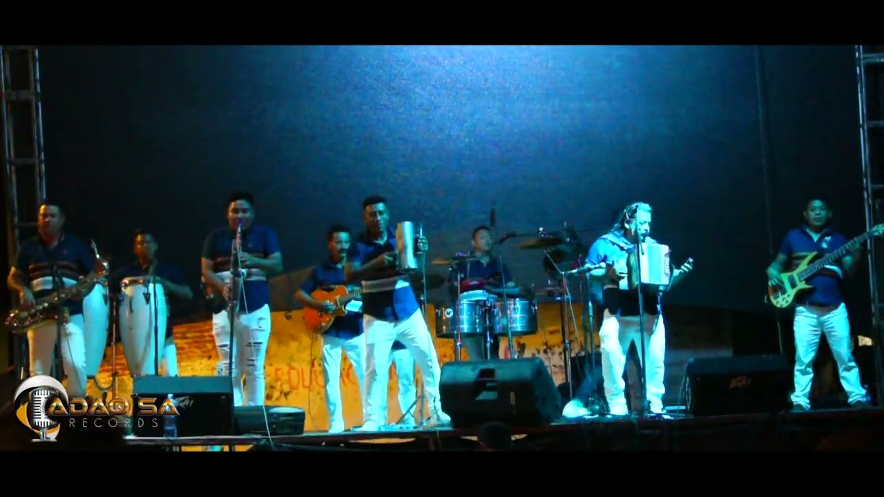 Flor Sin Reteño || El Pito De Mi Carrito - Sergio Sabino y Sus Teclas Show (en vivo).
