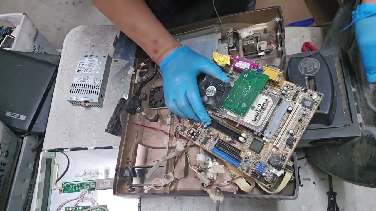 도시광산  현금 넣는 카지노 게임기를 주었습니다. 