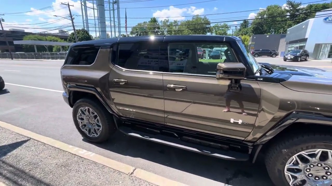 NEW 2024 ELECTRIC HUMMERS!  $110K!