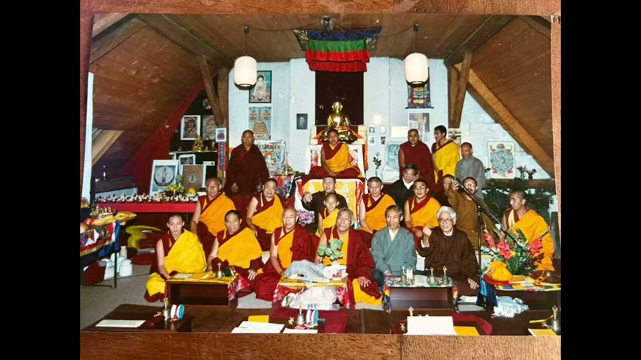 ༸སྐྱབས་རྗེ་ཁྲི་བྱང་མཆོག་སྤྲུལ་རིན་པོ་ཆེ་དབུ་བཞུགས་ཐོག་རྒྱལ་སྲས་བླ་སྤྲུལ་དང་དགེ་བའི་བཤེག་གཉེན་ན་མོ་།།