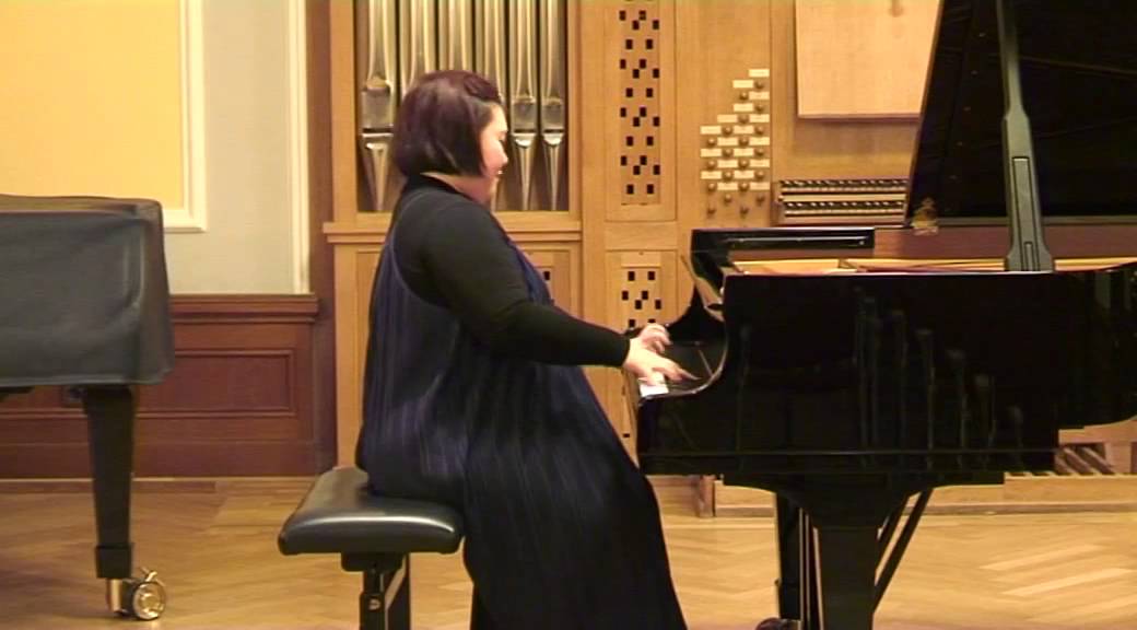 pianist Hee Jae Kim plays A. Scriabin Etude Op. 42 No. 5