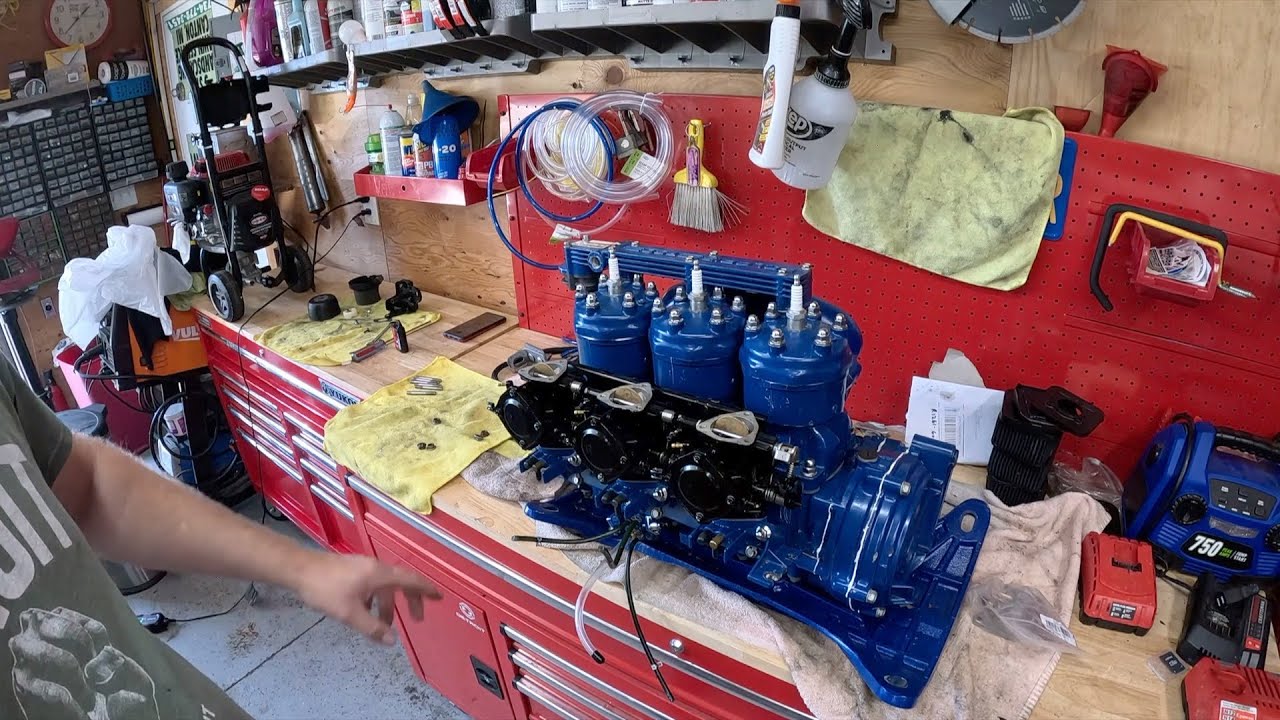 1994 Polaris SLT 750 Build,Installing Oil Line And 780 Carbs