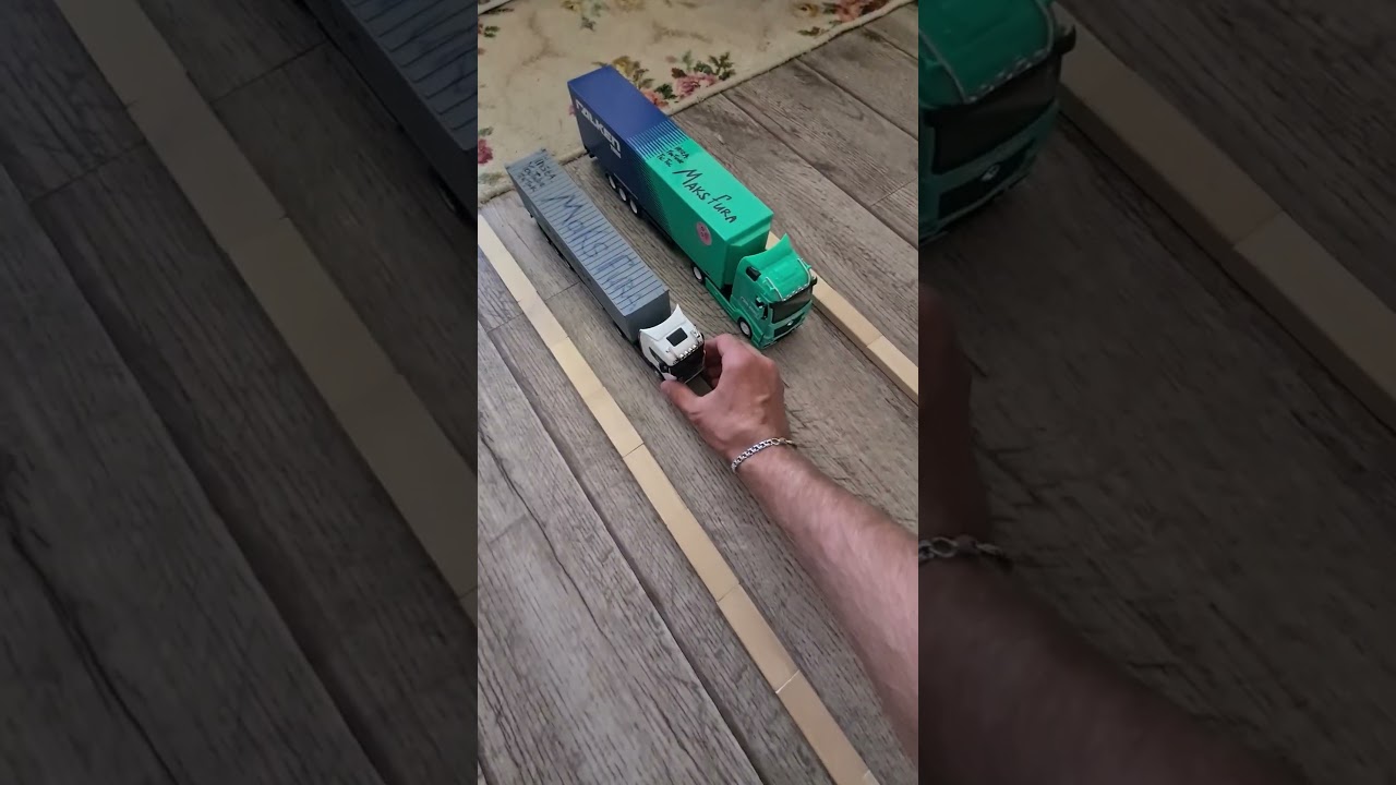 как правильно парковать фуру #дальнобой #дальнобойщик #дальнобойщики #водитель #фура #грузовик #врек