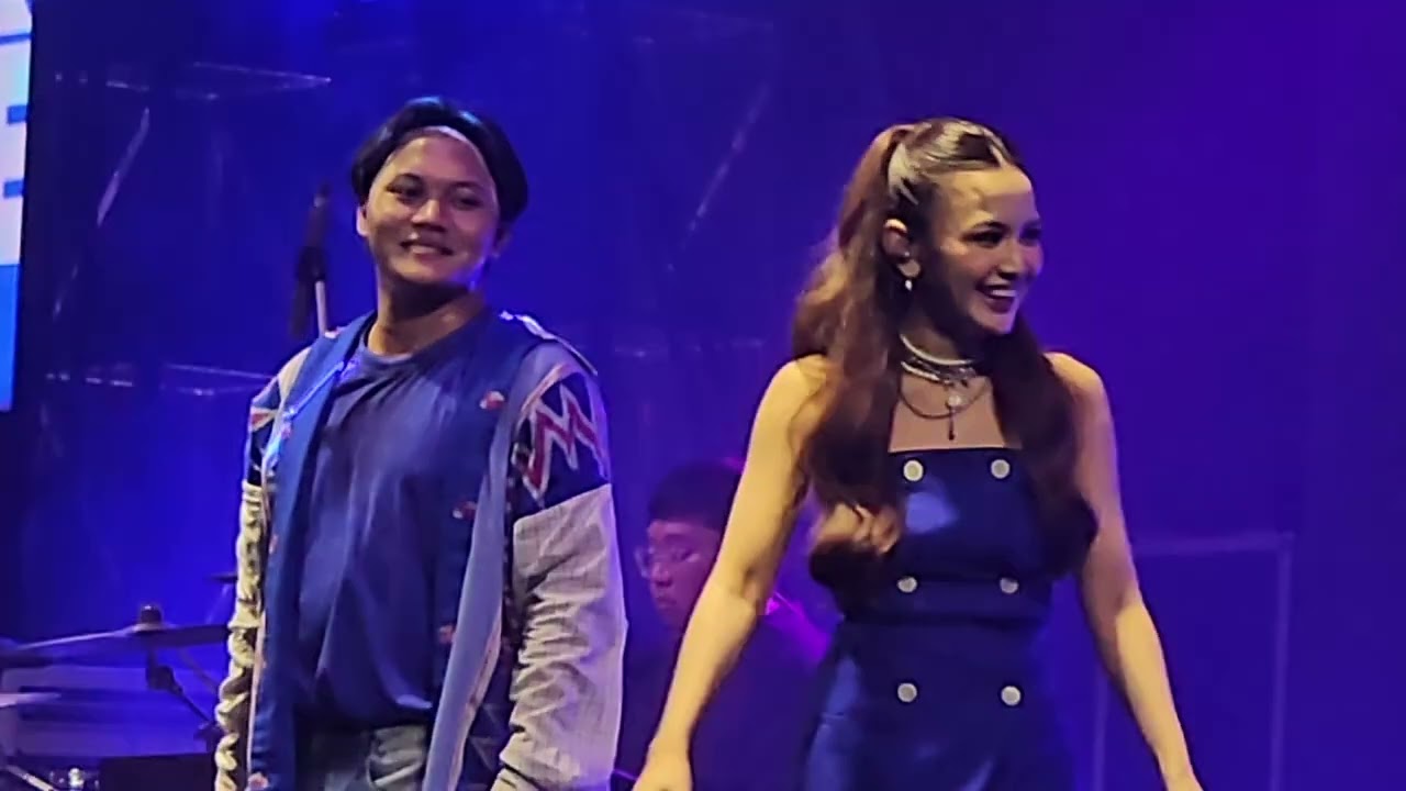 Nonton Gema Fest - Kisah Sempurna 2024 di Samarinda : Rizky Febian & Mahalini - Berpisah Itu Mudah.