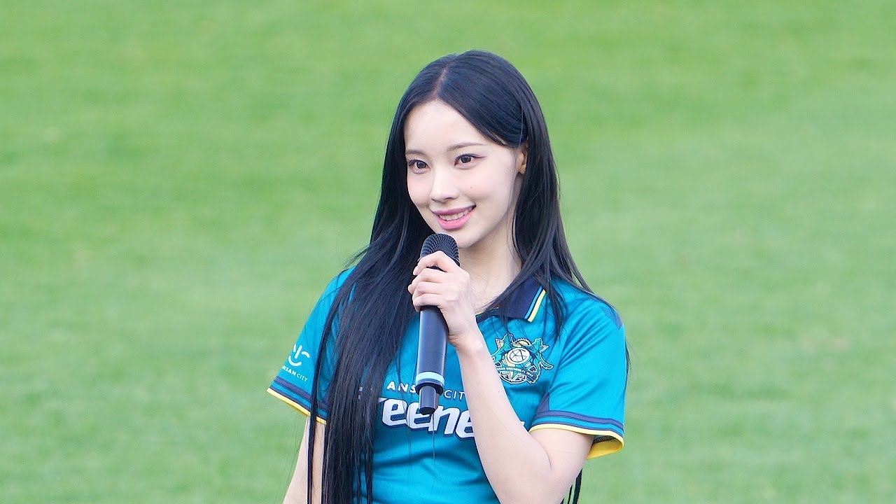 250504 리센느 원이 " LOVEATTACK " 직캠 / RESCENE WONI Fan Cam / 안산 그리너스 FC 하프타임 공연