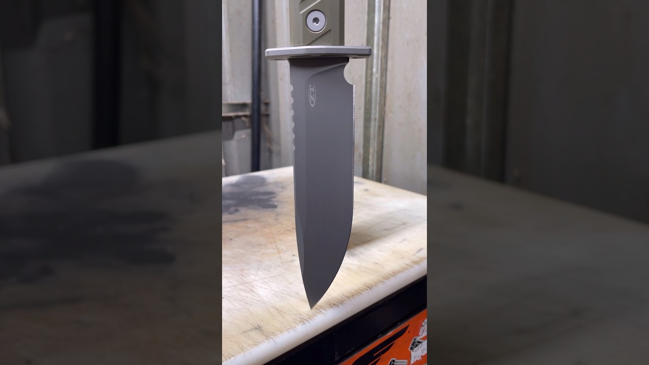 The ZT 0006 is a beauty #shorts #zt #ztknives #zerotolerance #scarysharp #knife #edc #cpm3v