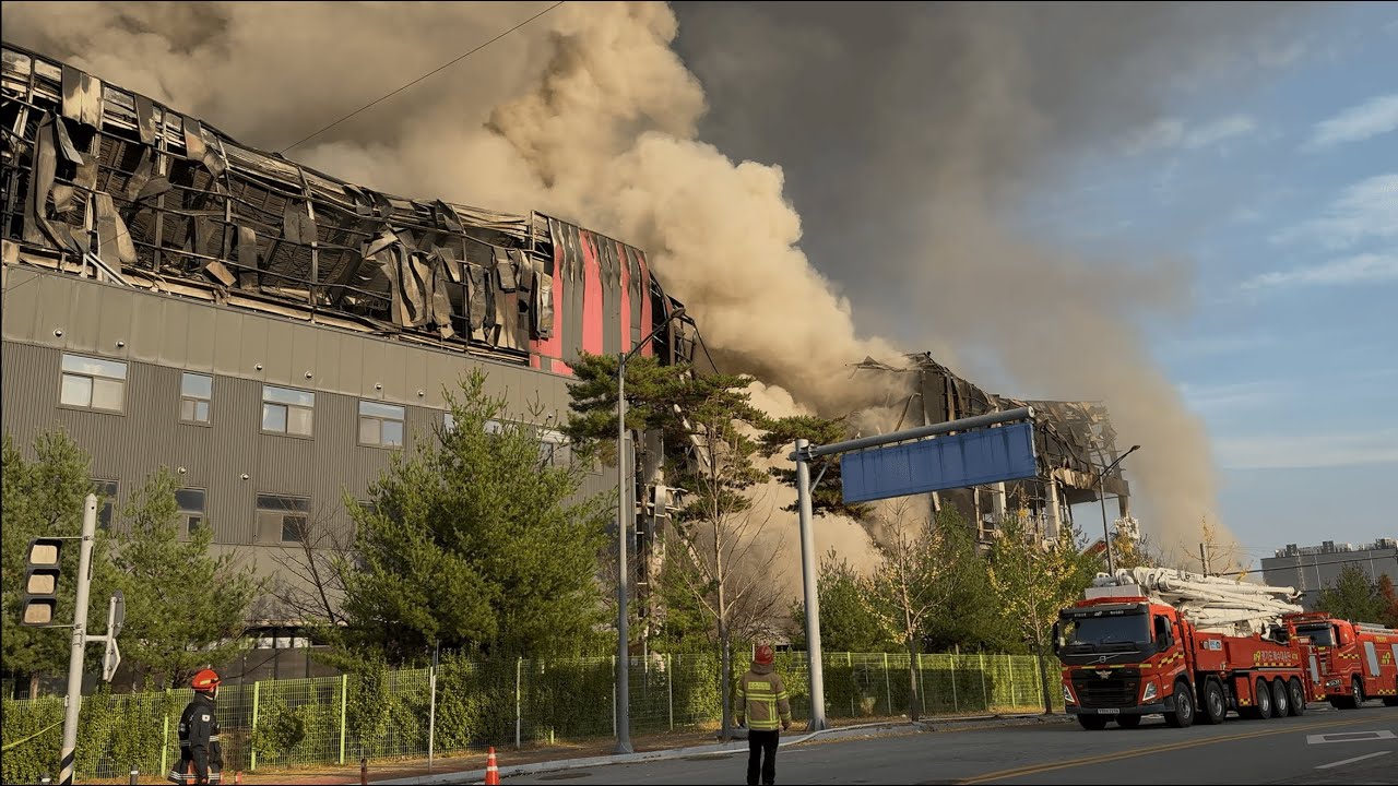 (ENG SUB) 화재현장 - 천안 동남구 이랜드 물류센터 화재현장 (Fire Scene - Cheonan Dongnam-gu E·LAND Logistics Center Fire)