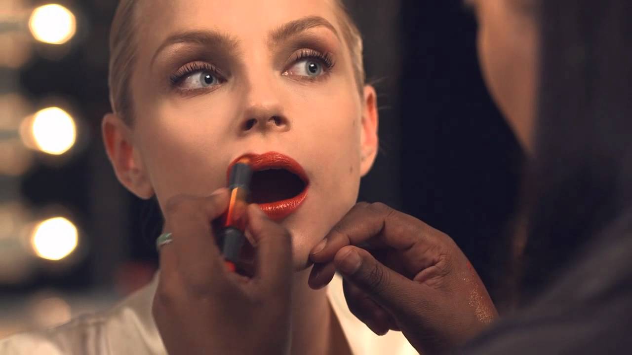 COVERGIRL HowTo_Jan12_Flip24.mp4