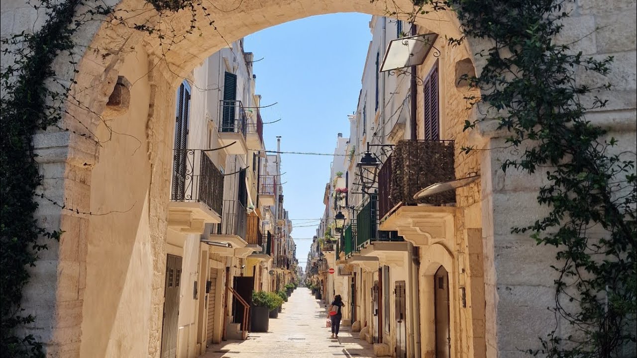 Sunday in Conversano