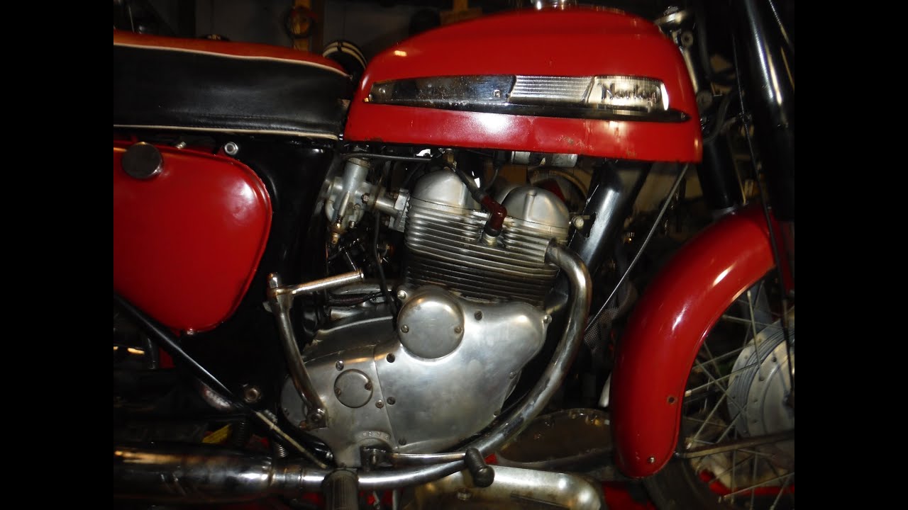 Norton Navigator 350 runs again after gearbox and primary drive rebuilds, looks & sounds promising.