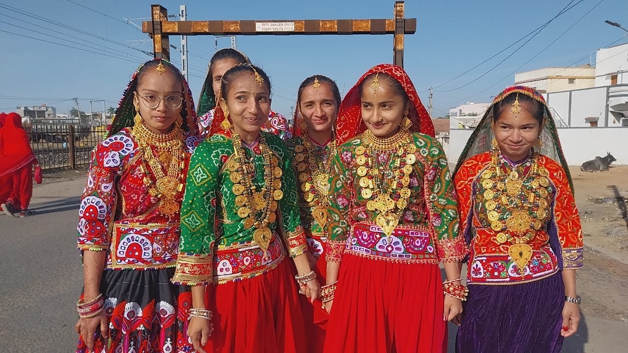 ભુજધામ પદયાત્રા - bhag :-12 || ગઢપુર થી ભુજ પદયાત્રા || Pad Yatra Day :- 11 || #salangpurhanumanji