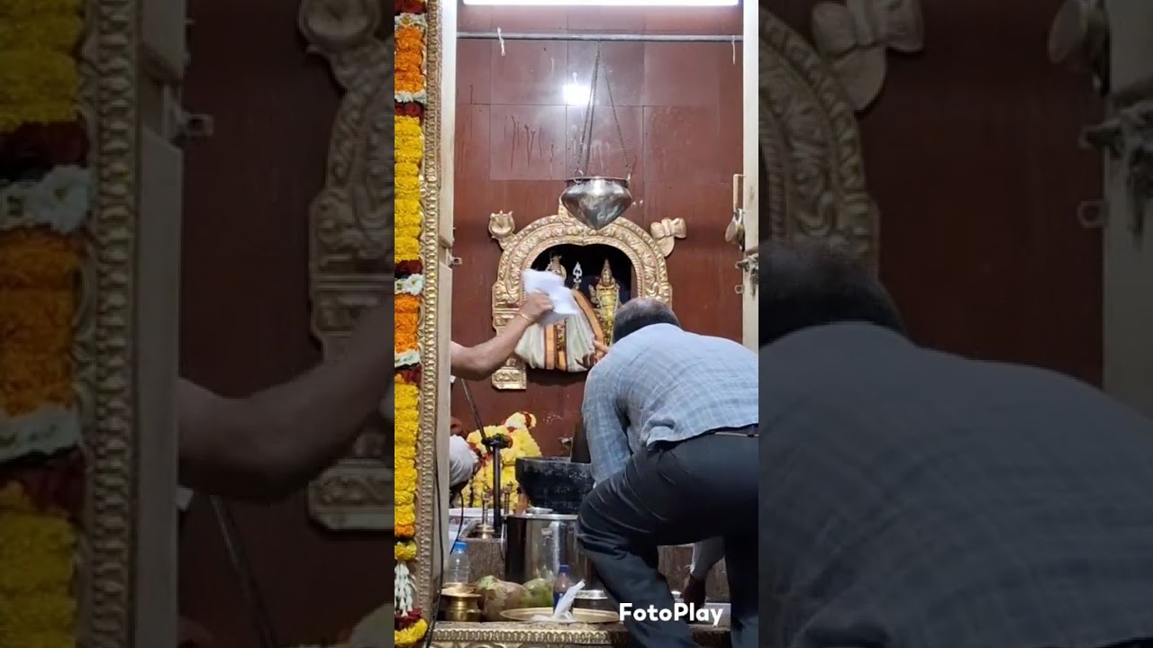 మహాశివరాత్రి పర్వదినాన శివుని అభిషేకం
