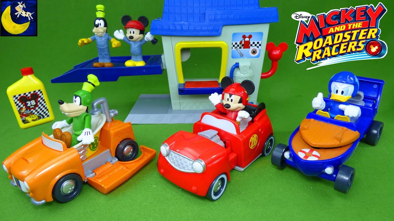 Mickey and the Roadster Racers 2 in 1 Transforming Race Cars Hot Rod Donald Duck Goofy Garage Toys