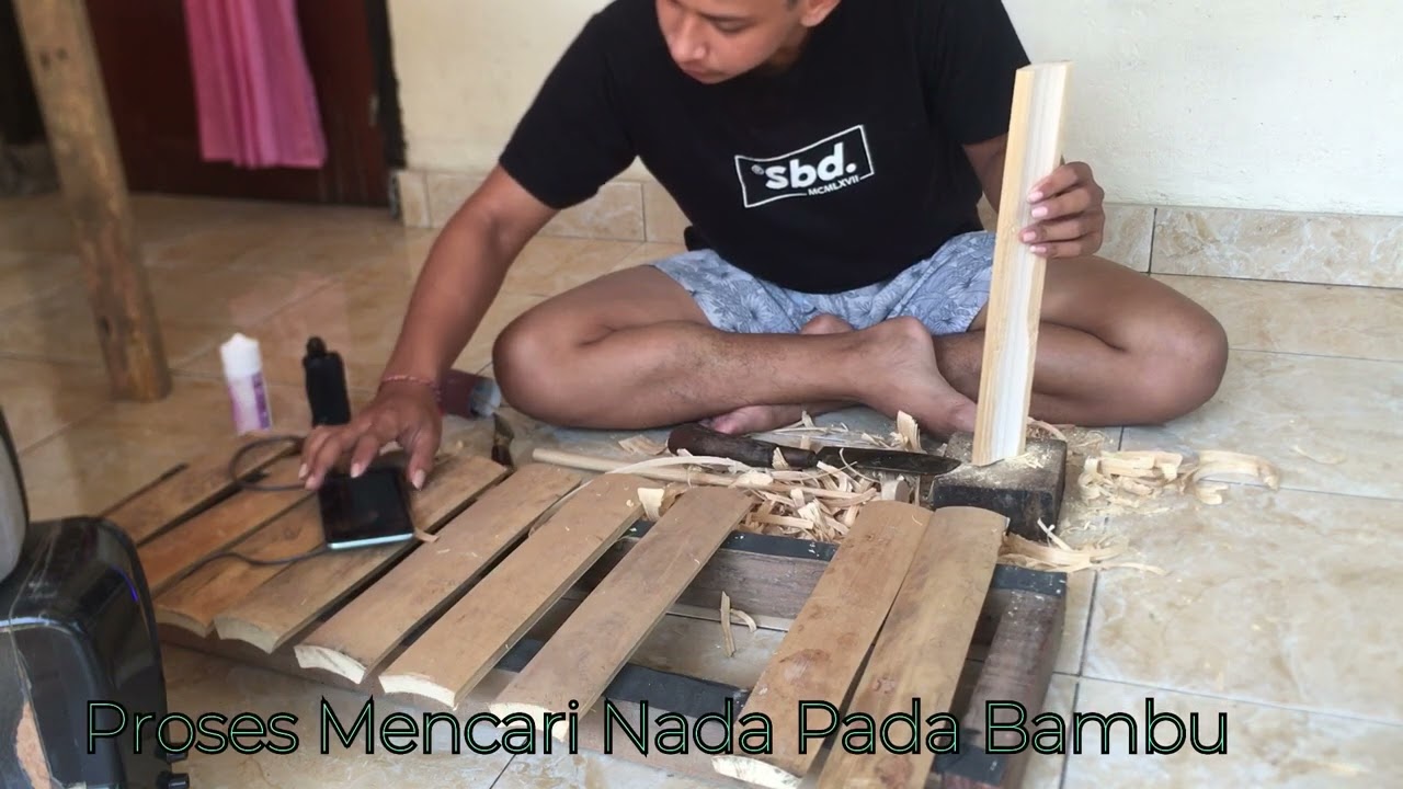 Proses Pembuatan Tingklik dari Bambu