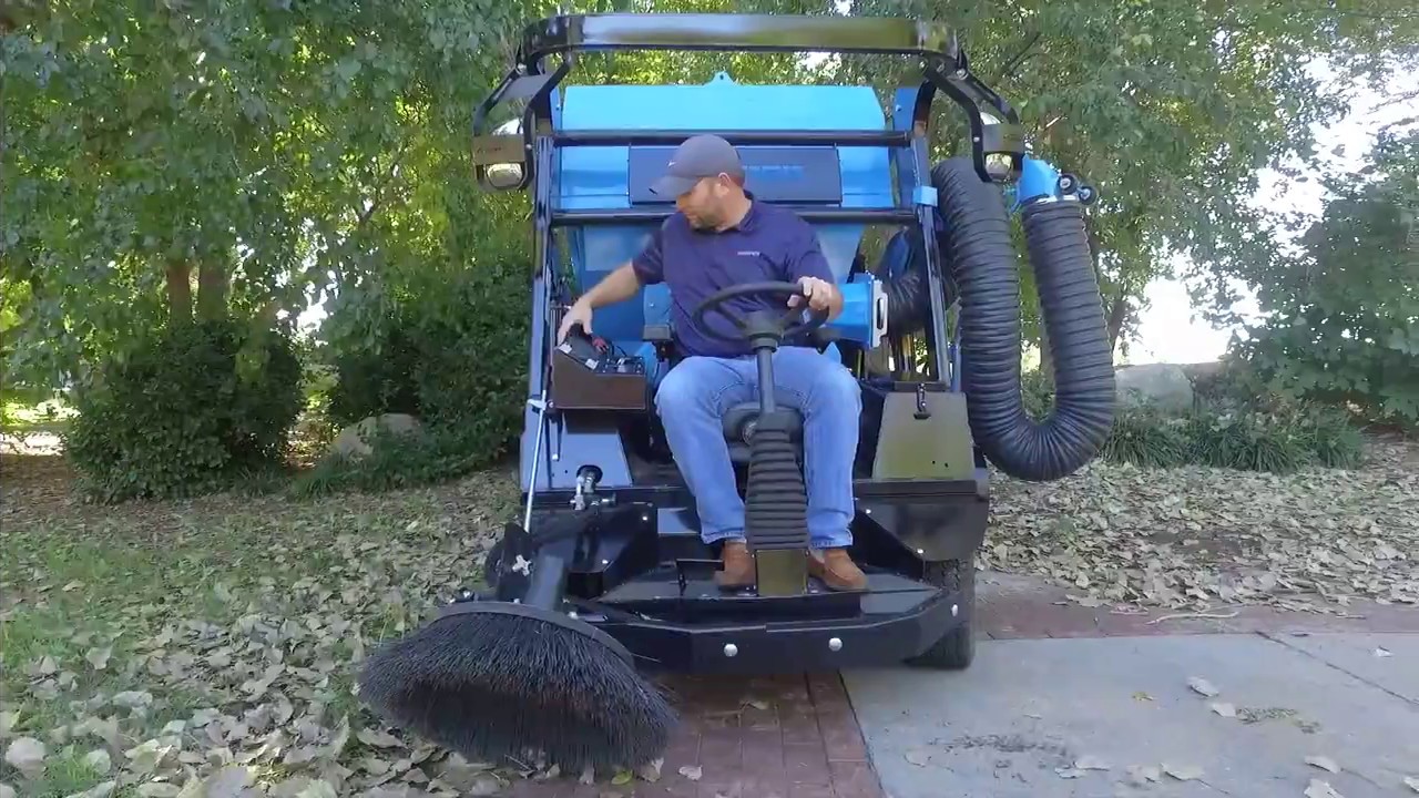 Vetricut, Vacuum And Sweep With The Harper Turf TV35 | Harper Turf | Powered By Harper Industries