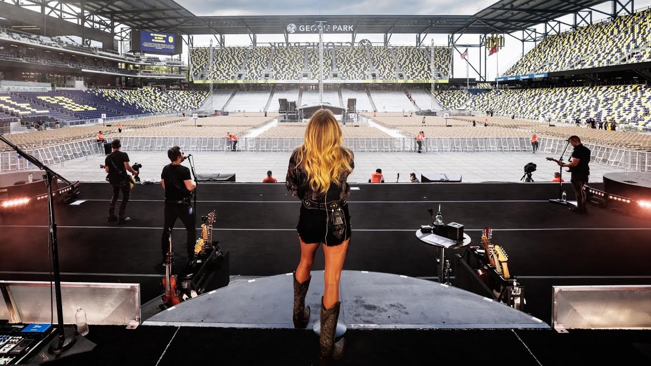 Crazy Angels/Hit Me With Your Best Shot - Carrie Underwood - August 26, 2023 - Nashville, TN