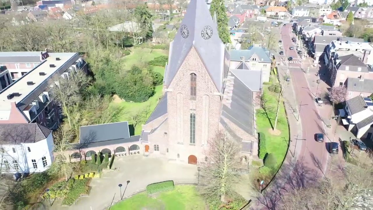 Heeze, St Martinuskerk Kerkklokken Solo's + Volgelui (Plenum)