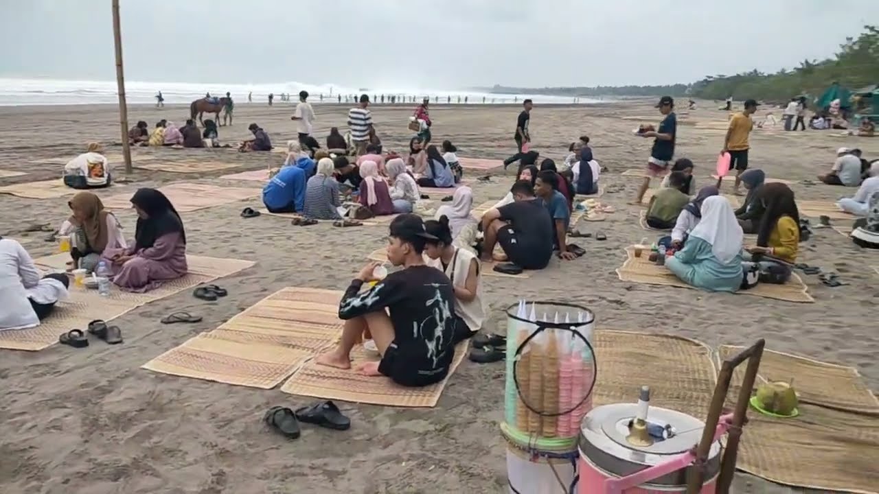 🔴Kuliner Viral Pangandaran - Cuanki Kamal Family - Hotel Murah 0813-1206-0518