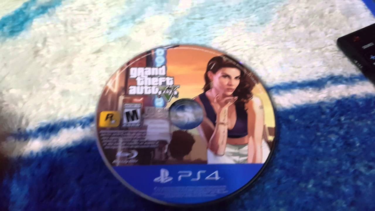 PS4 , 500 GB. Primer ensendido.