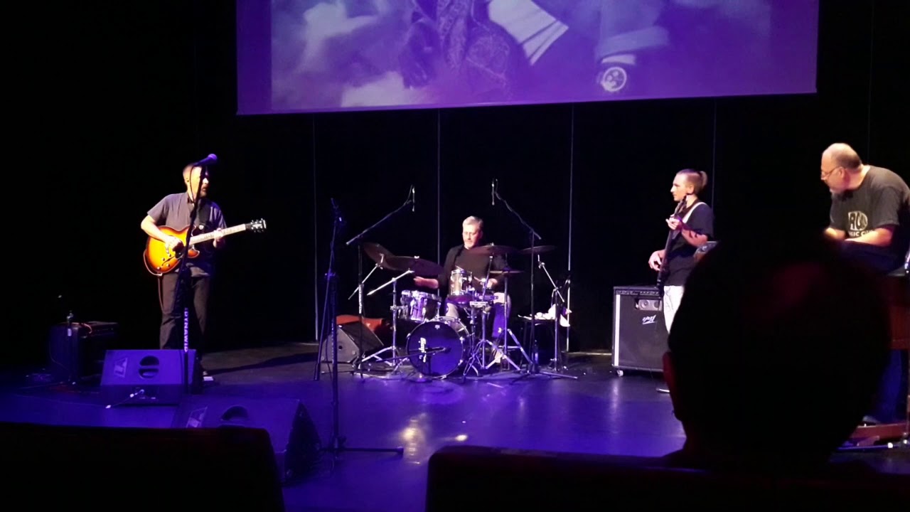 Gary Hammond Quartet - Stratus