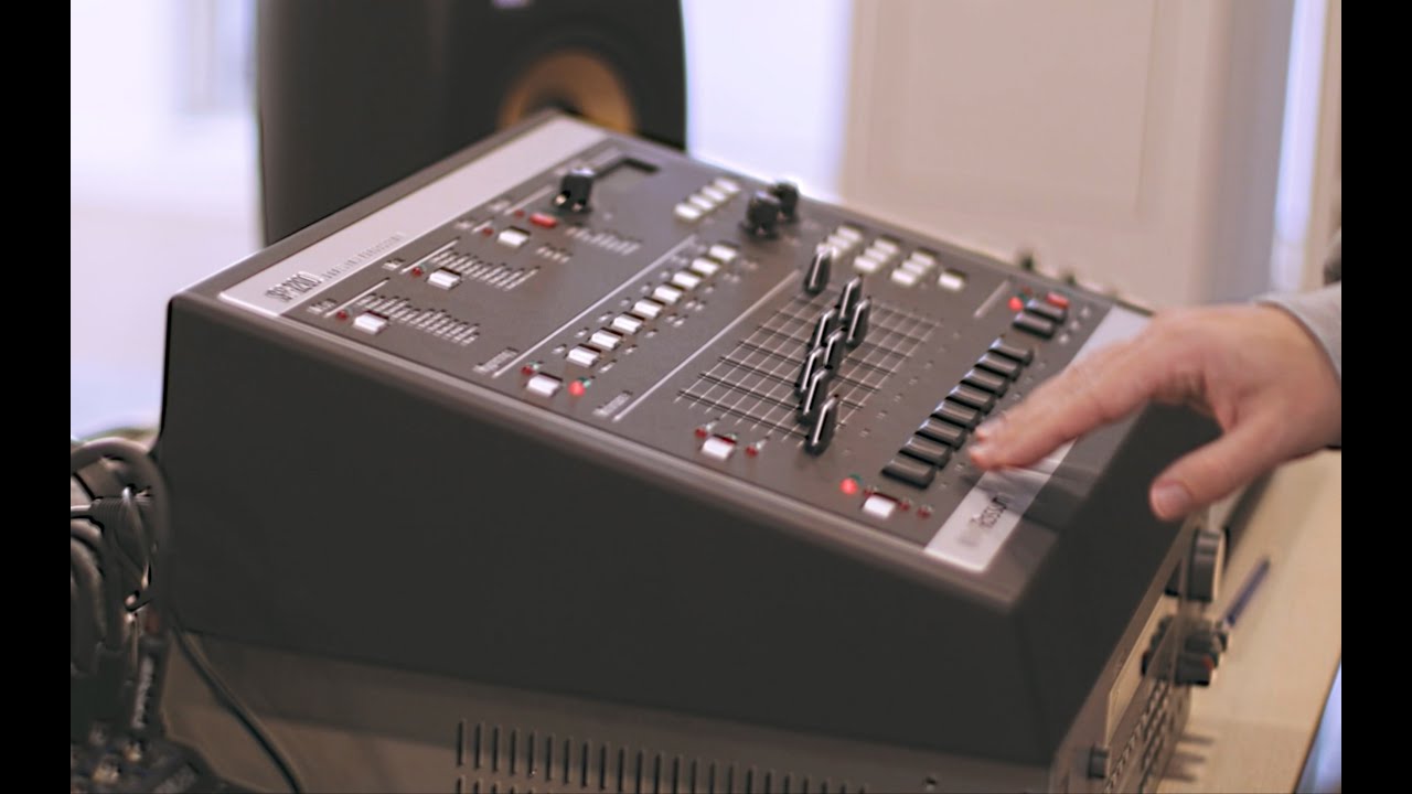 SP1200 and AKAI S950 - Boom Bap Beat 2 "Chair"