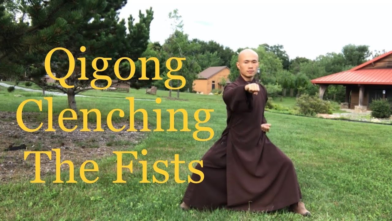 The Eight Movement Shaolin Qigong BaDuanJin 07/Clenching The Fists