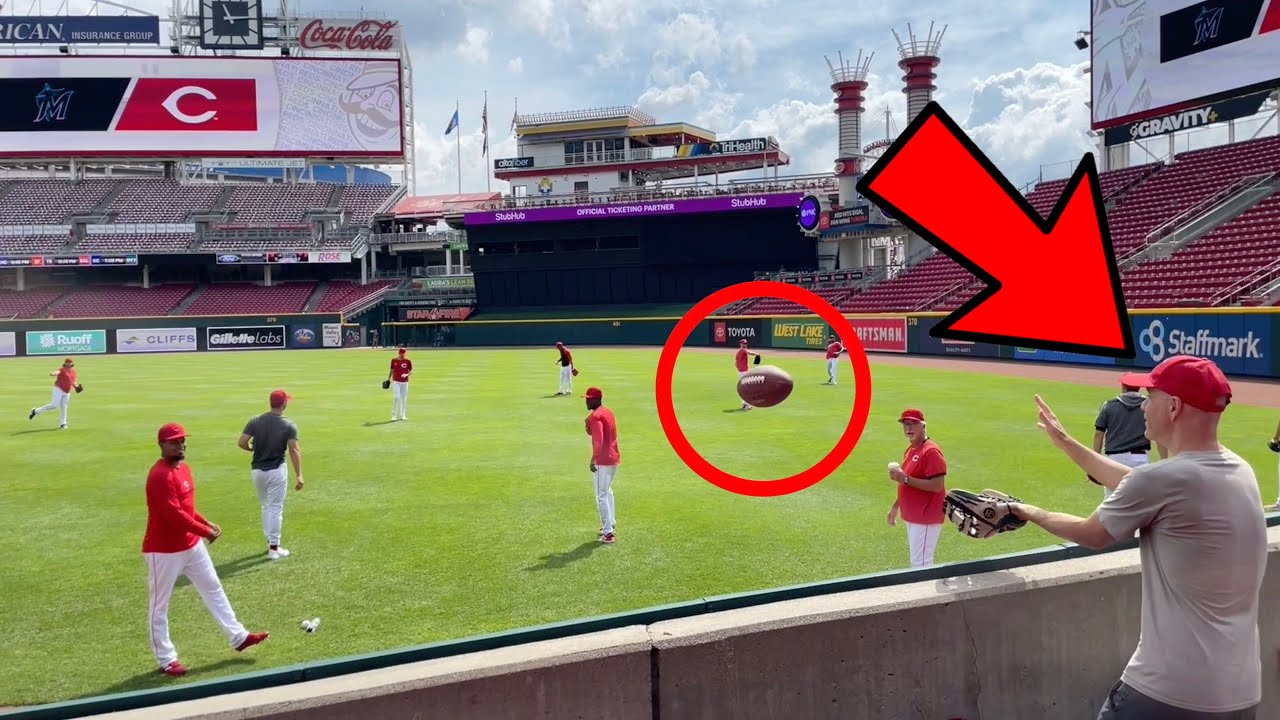 Я увидел ФУТБОЛЬНЫЙ МЯЧ на БЕЙСБОЛЬНОМ МАЧТЕ?! (Great American Ball Park)