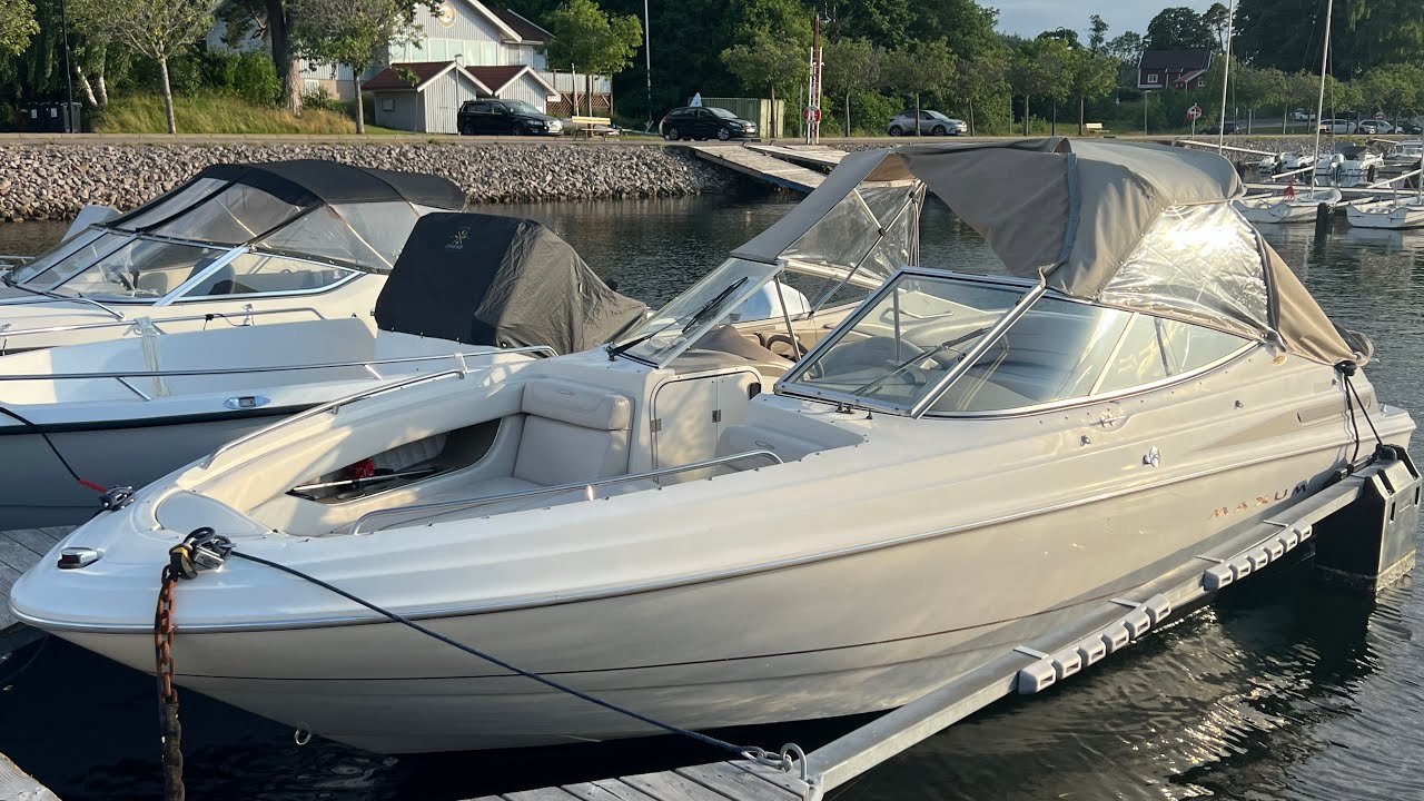 Maxum 2300 SR Bowrider, Mecruser 350 V8
