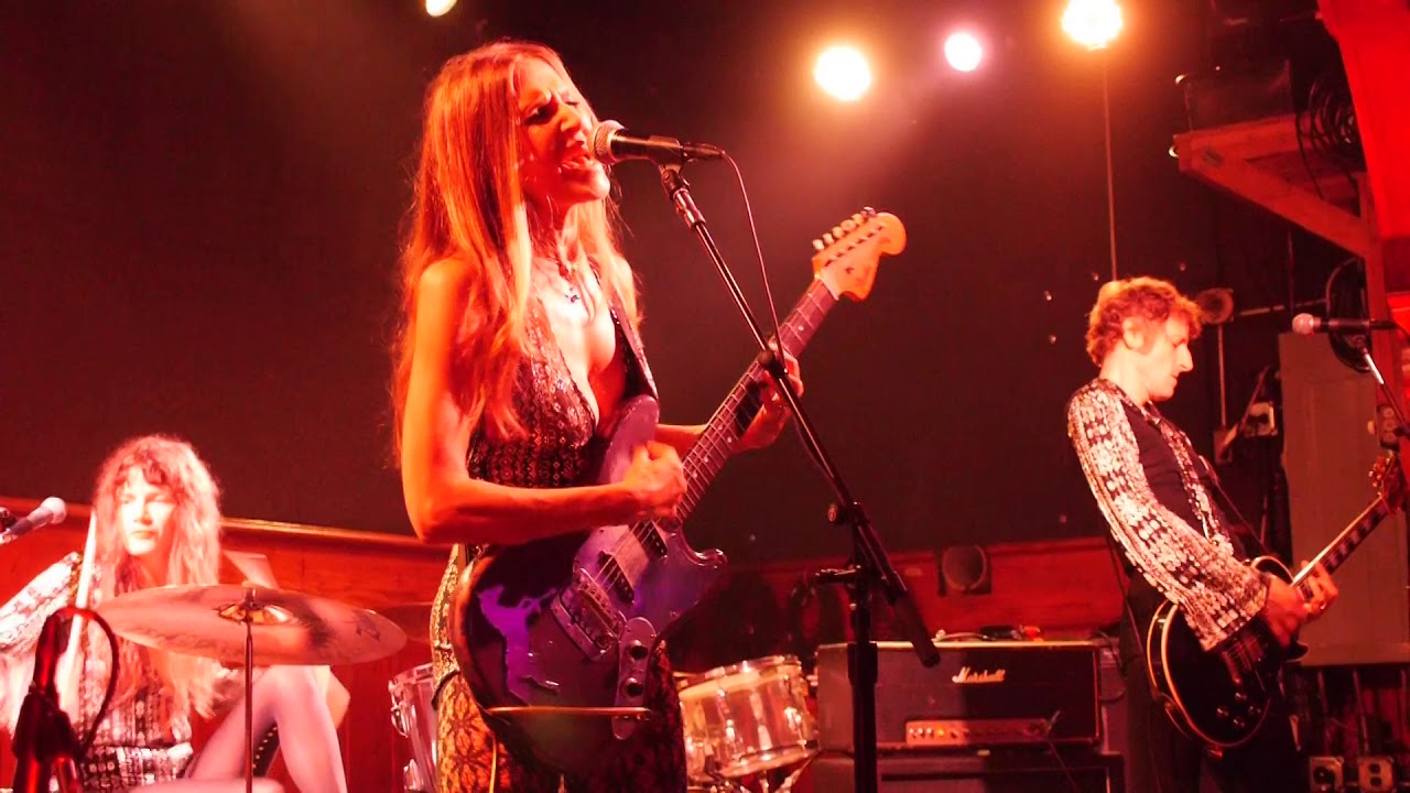 Demolition Doll Rods at Schubas 2 of 2