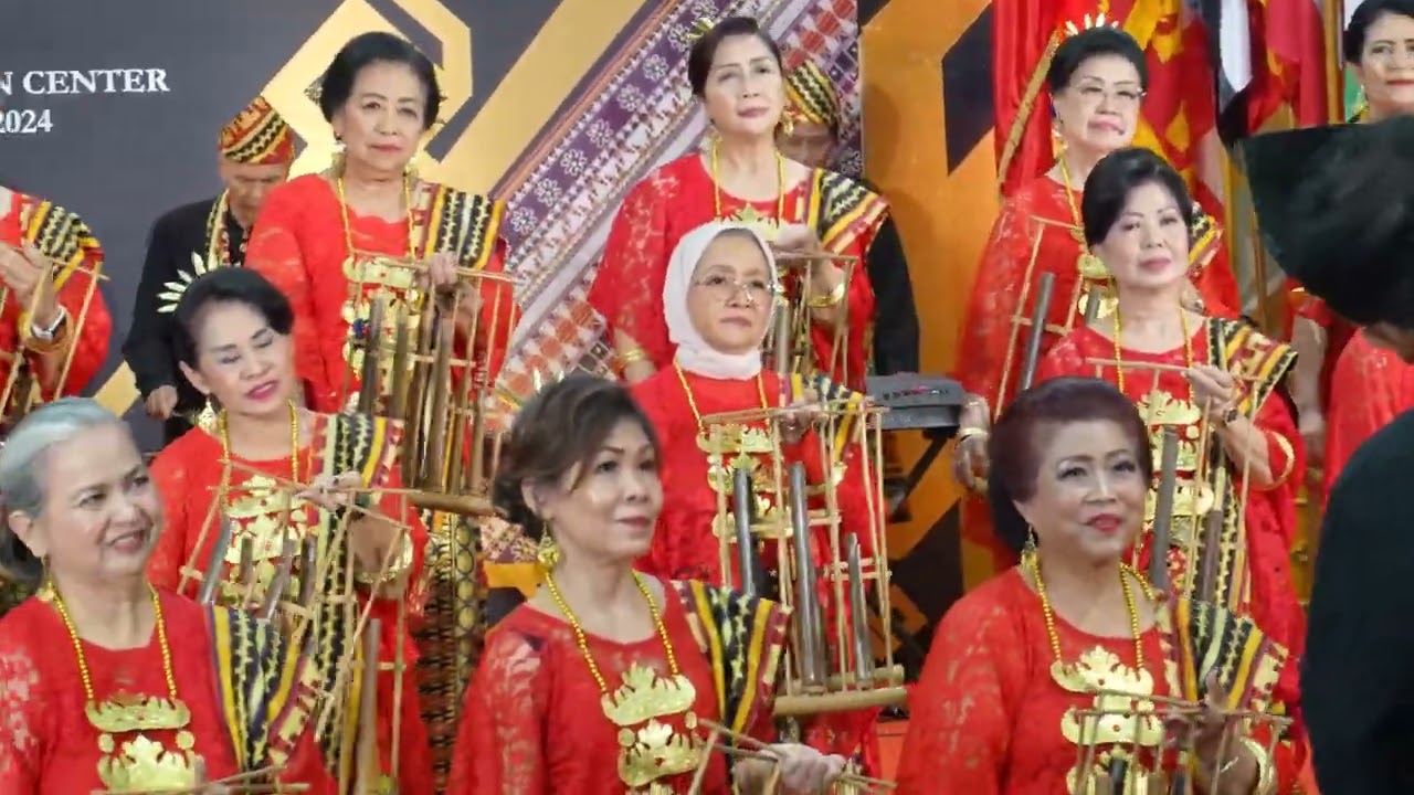 Angklung Gumati Nusantara (AngGuN) at WIC Annual Charity Bazaar 2024