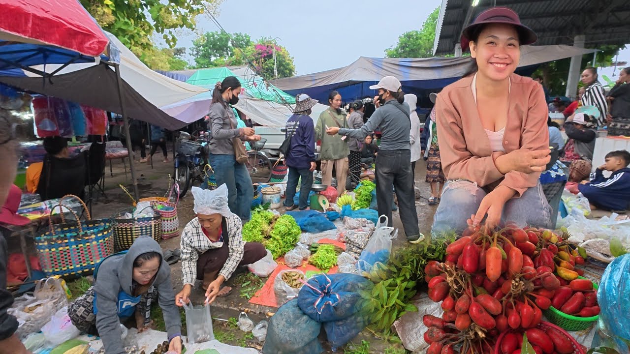 เลาะตลาดนัดไทย-ลาว อ.ธาตุพนม จังหวัดนครพนม #food อาหารป่าเยอะมาก‼️